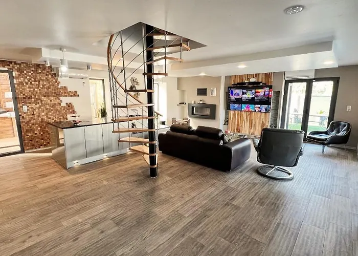 Flat * La Garde (Var)