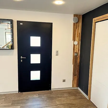 Villa Flat *